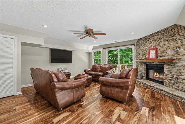 209 Berwick Court, Seneca, SC 29672