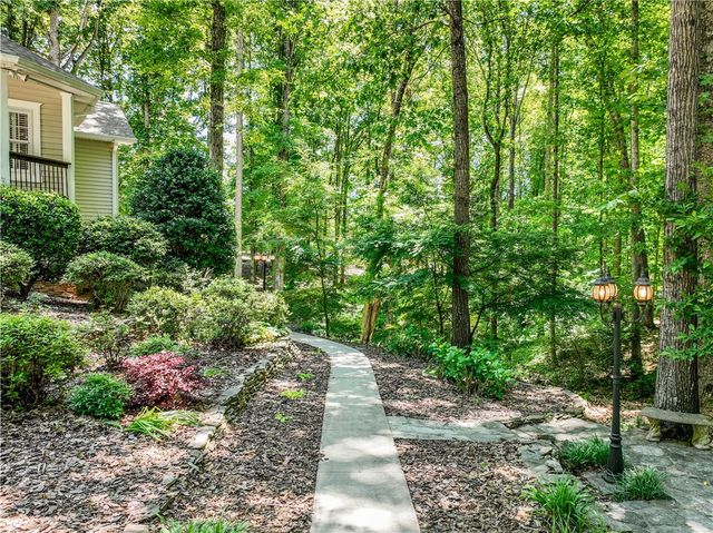 209 Berwick Court, Seneca, SC 29672