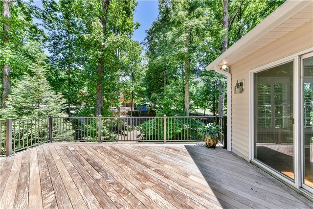 209 Berwick Court, Seneca, SC 29672