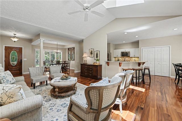 209 Berwick Court, Seneca, SC 29672
