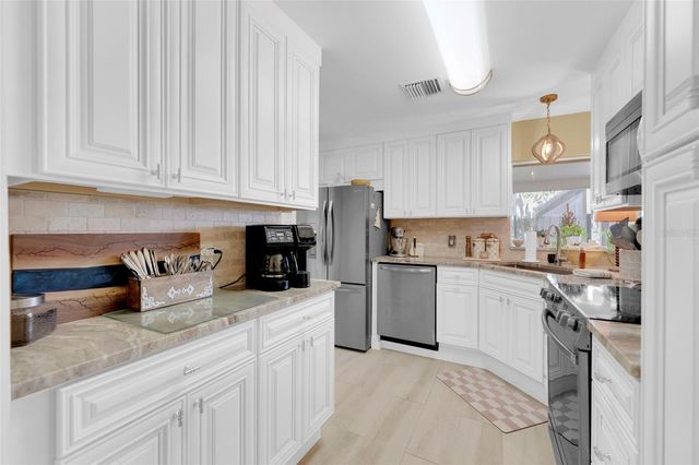 14526 RIVERSIDE DRIVE, Fort Myers, FL 33905