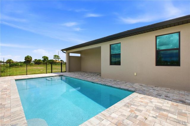 3750 NE 13th AVE, Cape Coral, FL 33909