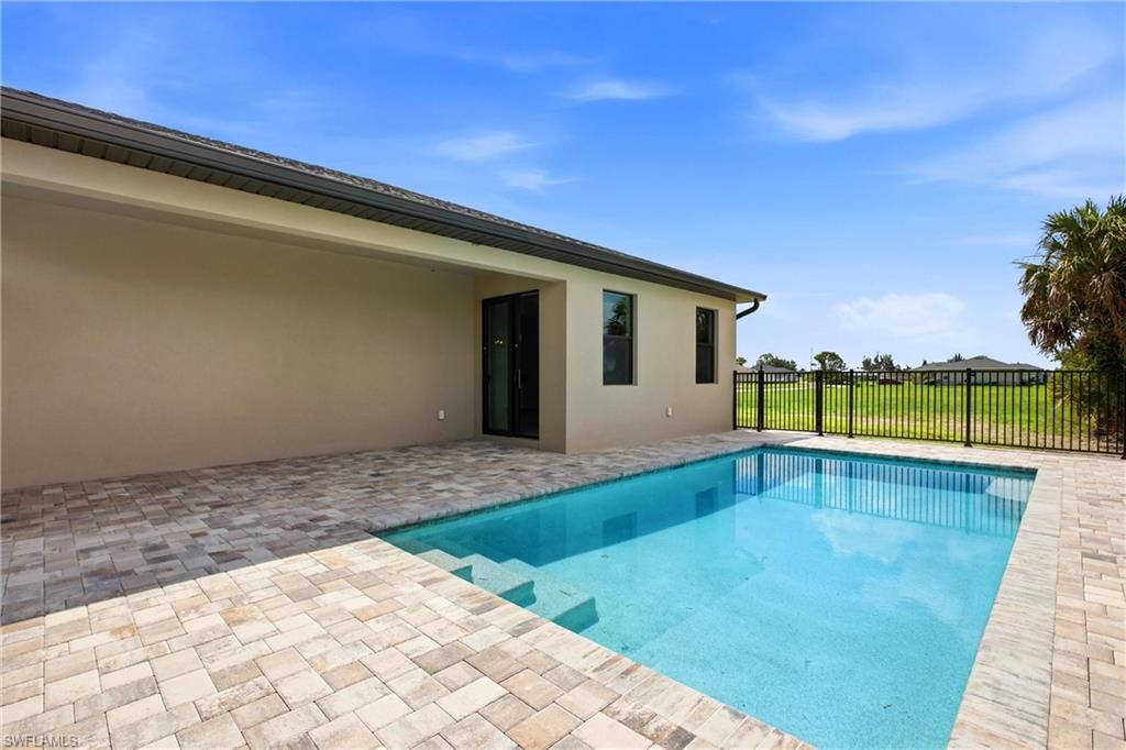 3750 NE 13th AVE, Cape Coral, FL 33909