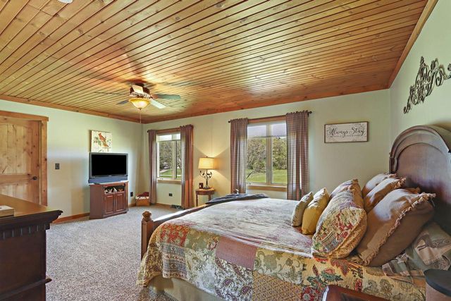 3210 Dyer Lake ROAD, Burlington, WI 53105