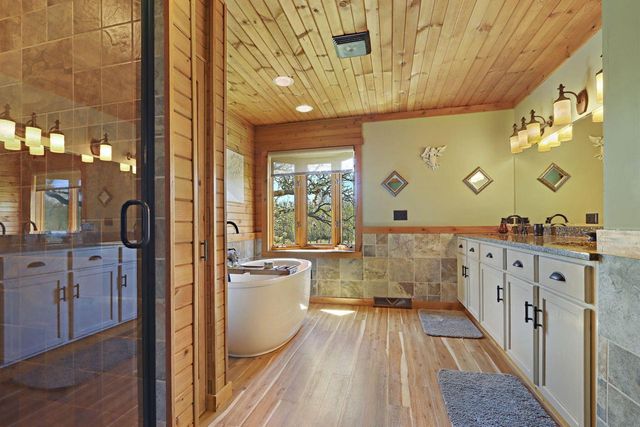 3210 Dyer Lake ROAD, Burlington, WI 53105