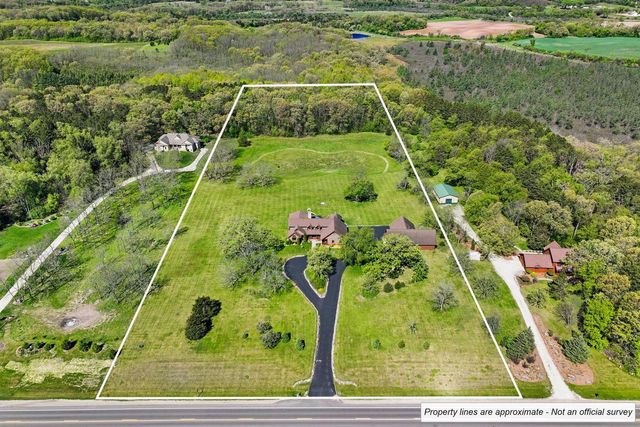 3210 Dyer Lake ROAD, Burlington, WI 53105