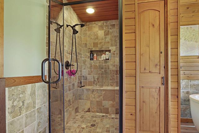 3210 Dyer Lake ROAD, Burlington, WI 53105