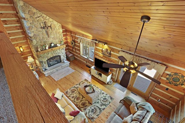 3210 Dyer Lake ROAD, Burlington, WI 53105