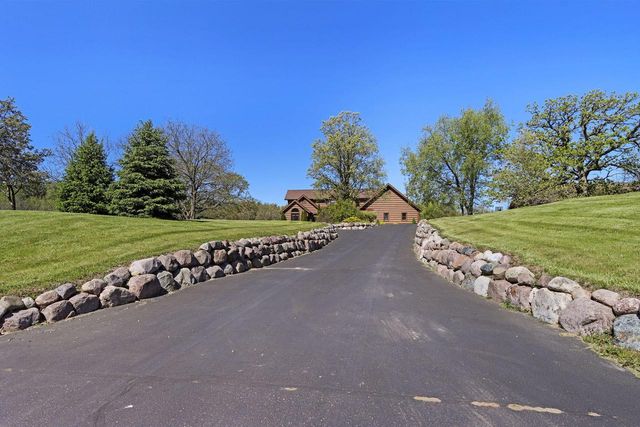 3210 Dyer Lake ROAD, Burlington, WI 53105