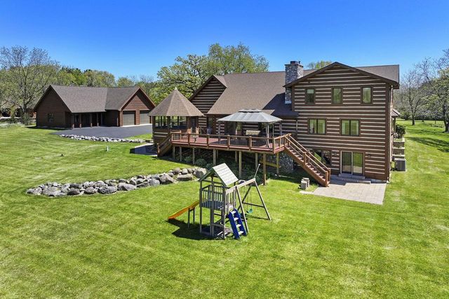 3210 Dyer Lake ROAD, Burlington, WI 53105