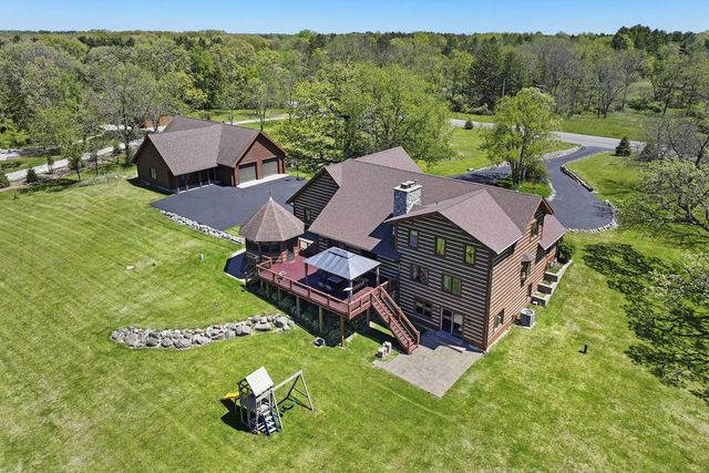 3210 Dyer Lake ROAD, Burlington, WI 53105