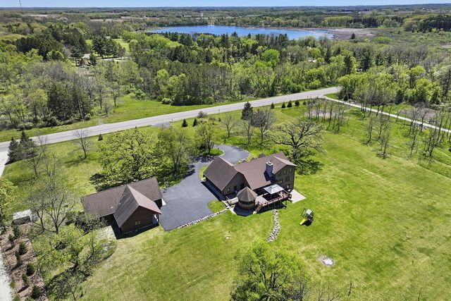3210 Dyer Lake ROAD, Burlington, WI 53105