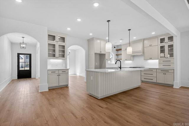 7166 Moon View Place, Alexander, AR 72019