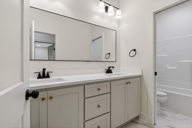 7166 Moon View Place, Alexander, AR 72019