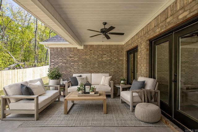 7166 Moon View Place, Alexander, AR 72019