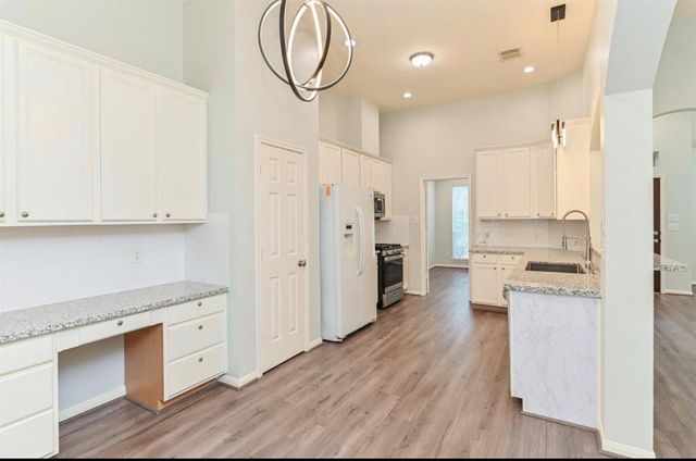 13814 Bink Court, Houston, TX 77014