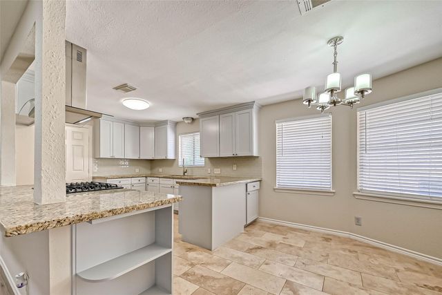 9707 Kit Street, Houston, TX 77096