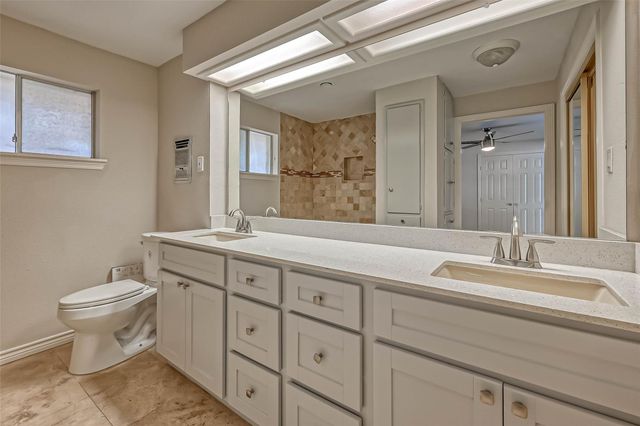 9707 Kit Street, Houston, TX 77096