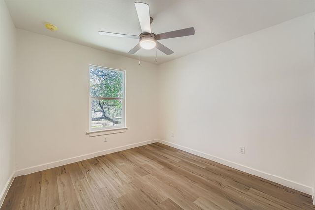 10710 Crestview DR, Jonestown, TX 78645