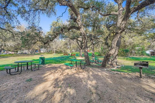 10710 Crestview DR, Jonestown, TX 78645