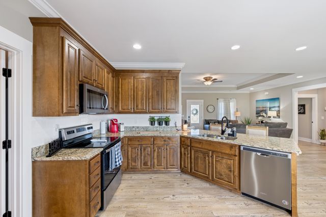 1357 Norton Rd, Manchester, TN 37355