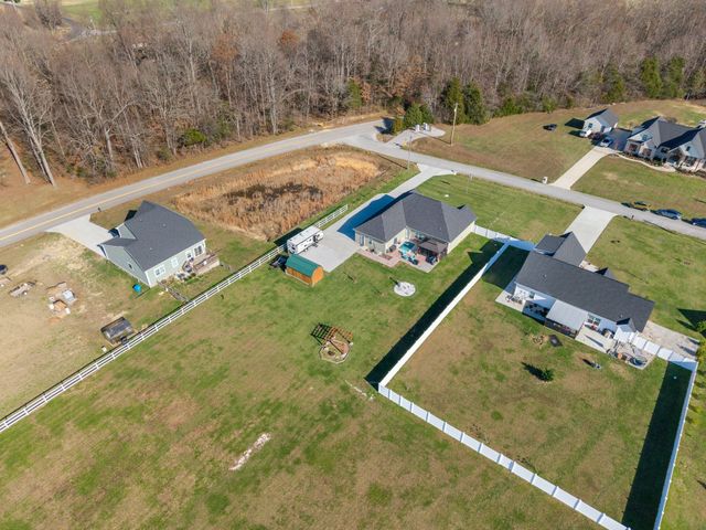 1357 Norton Rd, Manchester, TN 37355