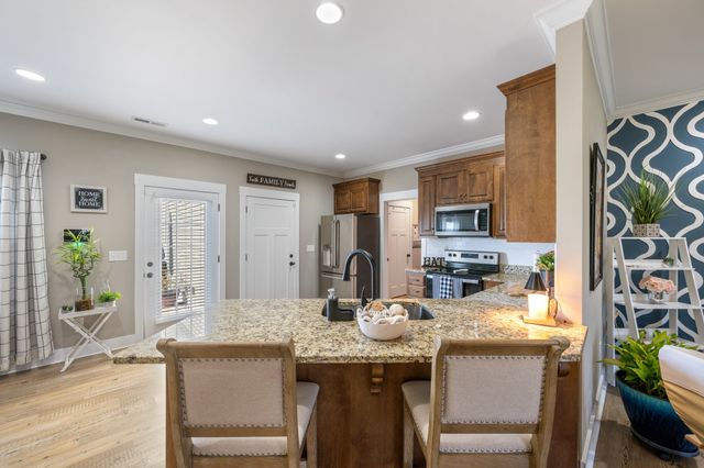 1357 Norton Rd, Manchester, TN 37355