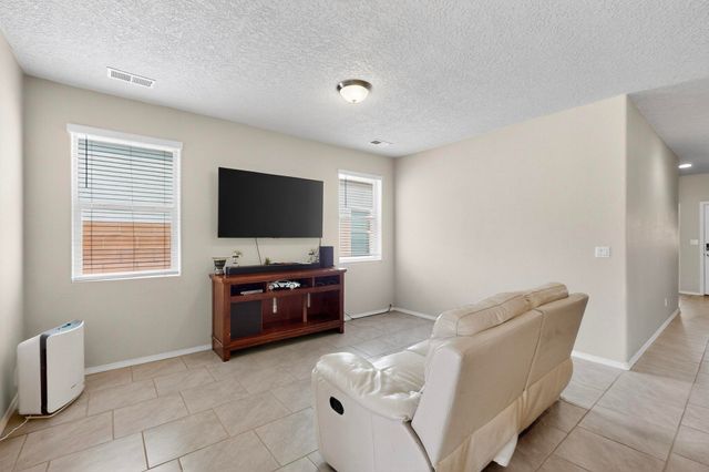 4143 Summit Park Road NE, Rio Rancho, NM 87144