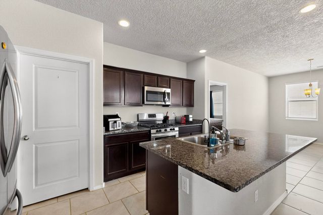 4143 Summit Park Road NE, Rio Rancho, NM 87144