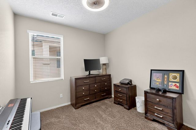 4143 Summit Park Road NE, Rio Rancho, NM 87144