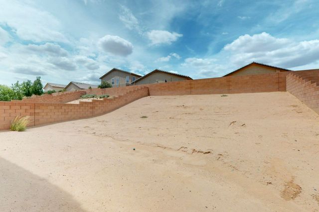 4143 Summit Park Road NE, Rio Rancho, NM 87144