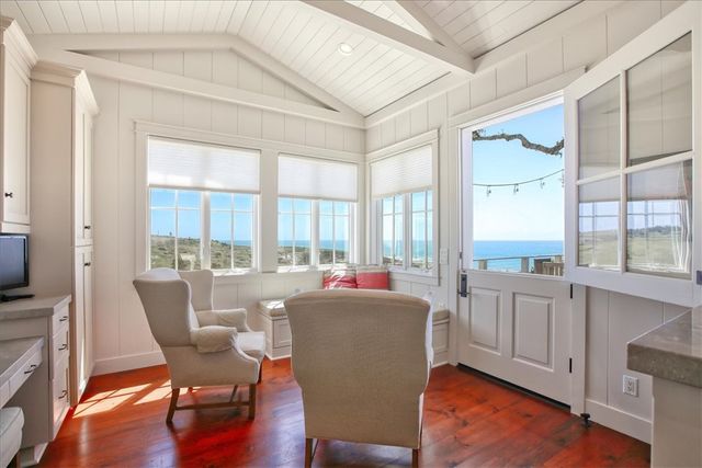 404 Huntington Road, Cambria, CA 93428