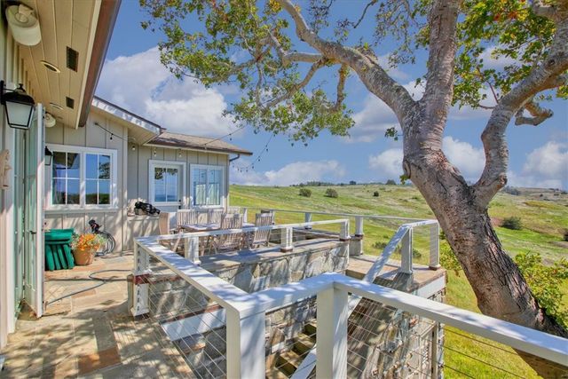 404 Huntington Road, Cambria, CA 93428
