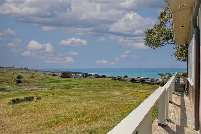 404 Huntington Road, Cambria, CA 93428