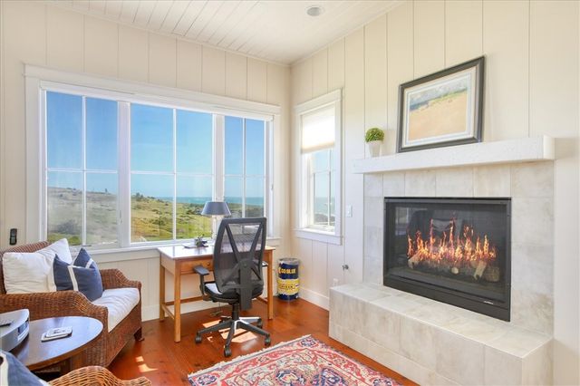 404 Huntington Road, Cambria, CA 93428