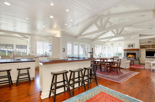 404 Huntington Road, Cambria, CA 93428