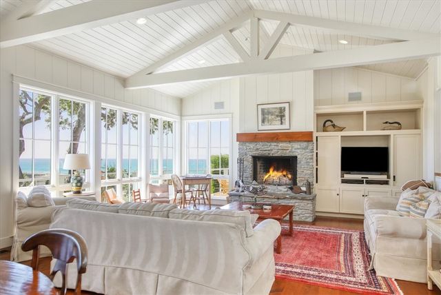 404 Huntington Road, Cambria, CA 93428