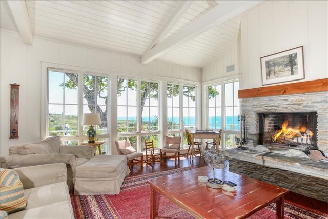 404 Huntington Road, Cambria, CA 93428