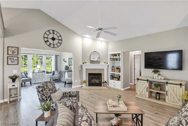 39282 Camelot Way, Avon, OH 44011