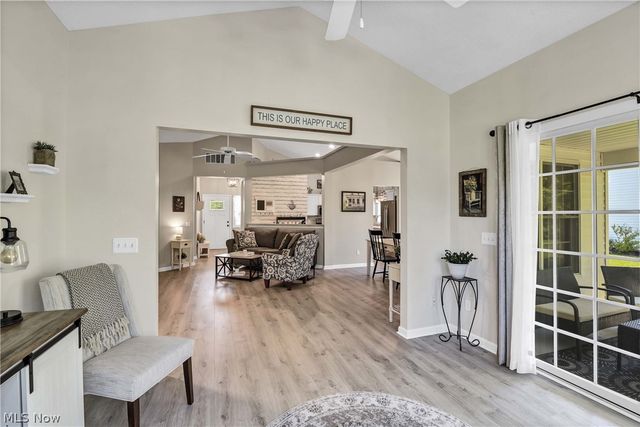39282 Camelot Way, Avon, OH 44011
