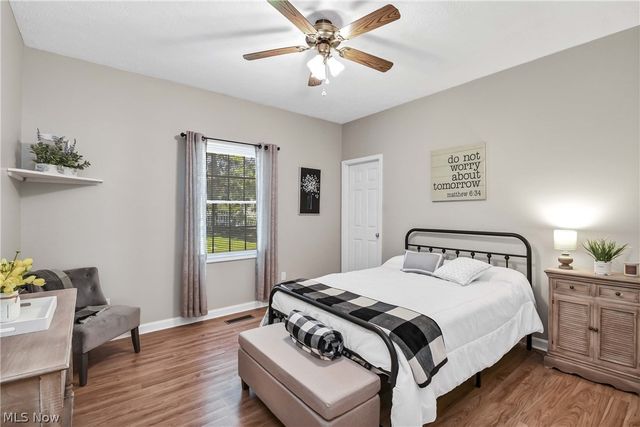 39282 Camelot Way, Avon, OH 44011