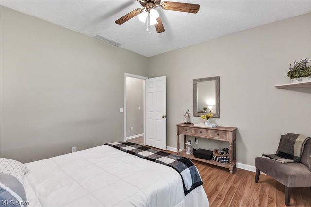 39282 Camelot Way, Avon, OH 44011