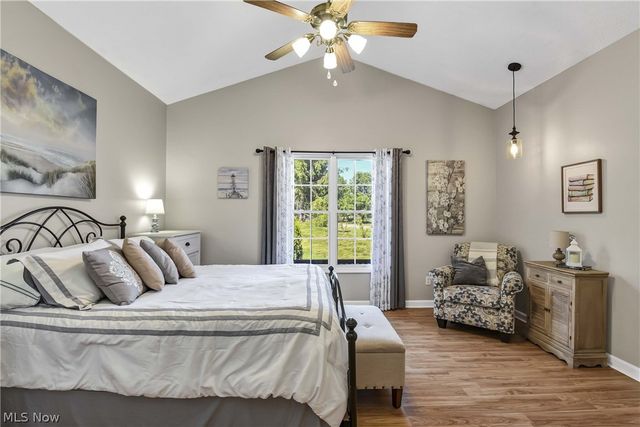 39282 Camelot Way, Avon, OH 44011
