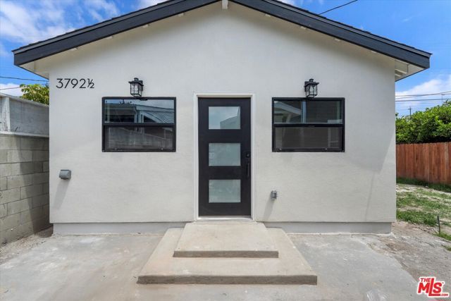 3792 Van Ness Avenue, Los Angeles, CA 90018