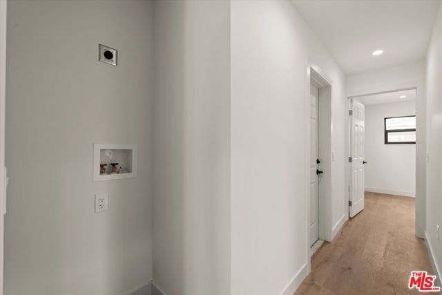 3792 Van Ness Avenue, Los Angeles, CA 90018