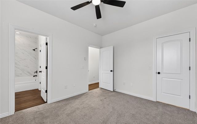 712 N Wordsworth Lane, Fayetteville, AR 72704