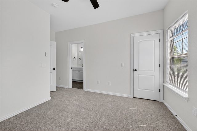 712 N Wordsworth Lane, Fayetteville, AR 72704
