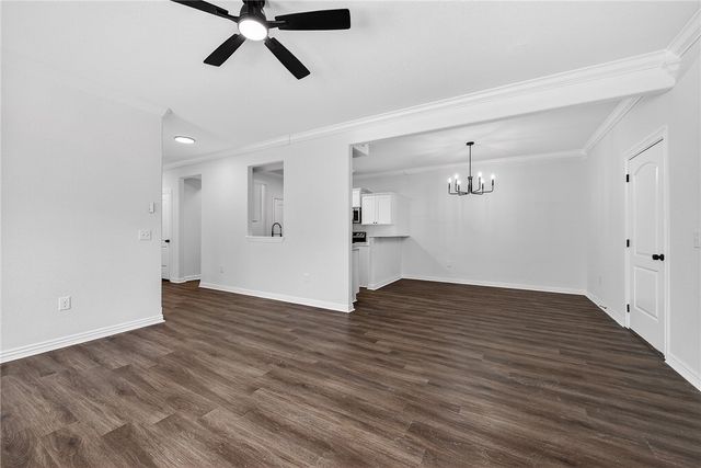 712 N Wordsworth Lane, Fayetteville, AR 72704