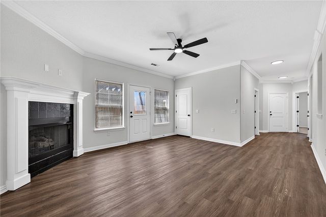 712 N Wordsworth Lane, Fayetteville, AR 72704