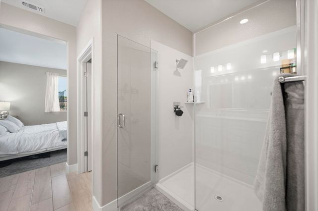 1605 Radiance Ln, Modesto, CA 95356